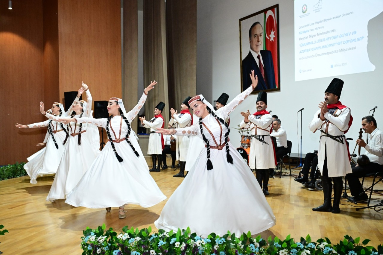 “Ümummilli Lider Heydər Əliyev və Azərbaycanın mədəniyyət dəyərləri” mövzusunda tədbir keçirildi - FOTOLAR